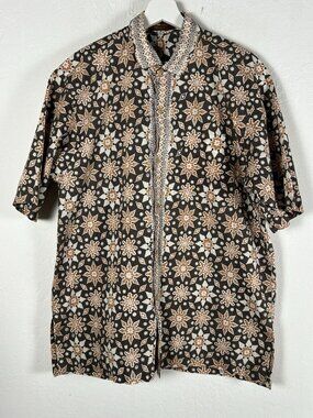 Vintage Danar Hadi Solo-Indonesia Batik Shirt Large Brown Button Up Short Sleeve